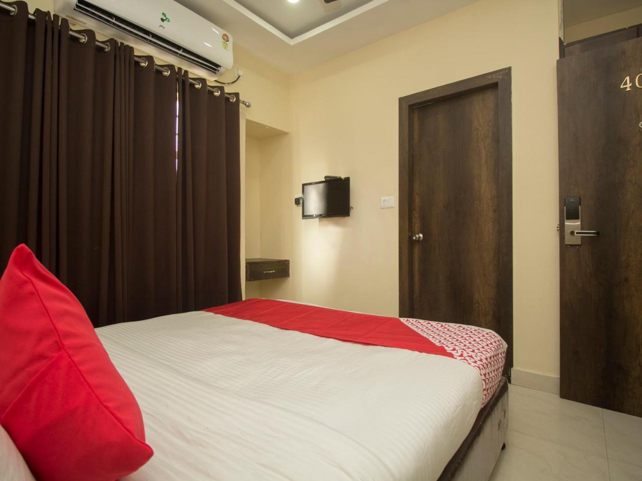 Hotel Mount View, Силигури Экстерьер фото