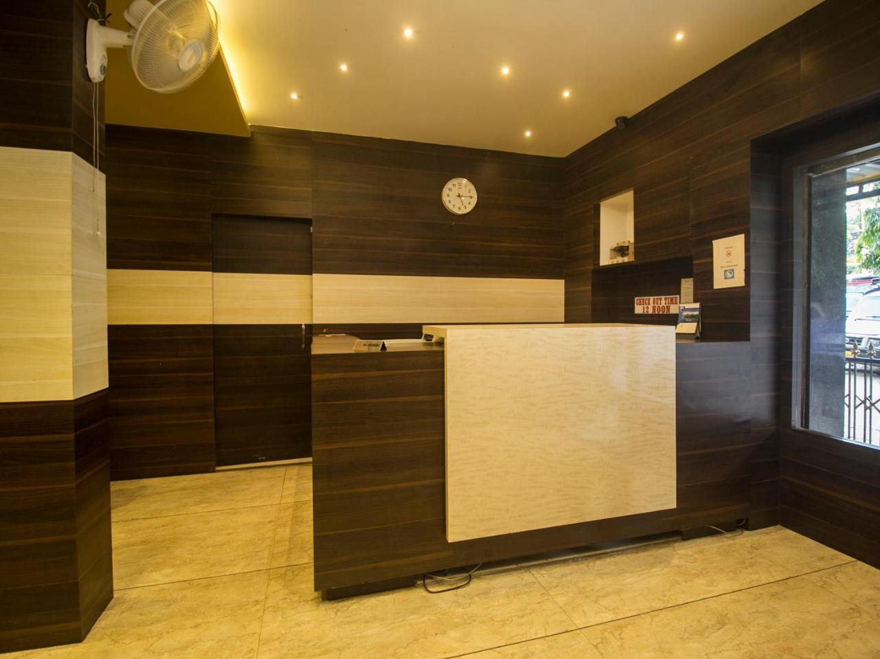 Hotel Mount View, Силигури Экстерьер фото